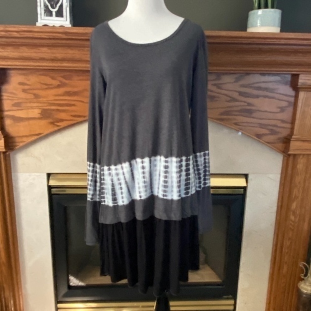 G Scent Casual Long Sleeve Tie Dye Round‎ Neck Tunic Sz. L NWT